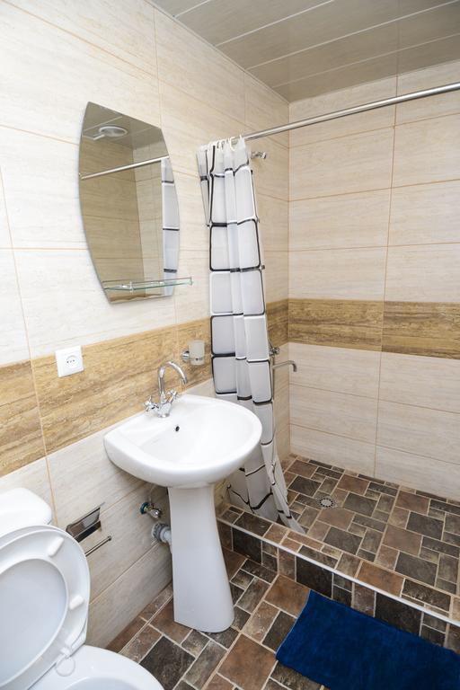 Solo Room Apartment Tbilisi Ngoại thất bức ảnh