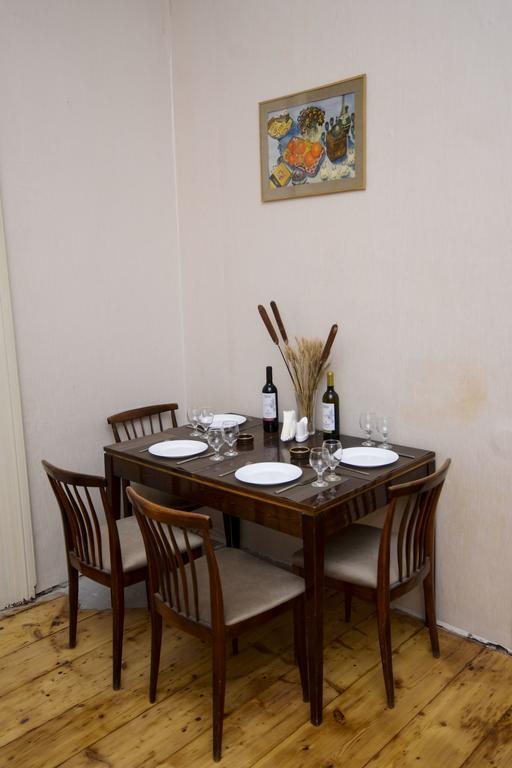 Solo Room Apartment Tbilisi Ngoại thất bức ảnh