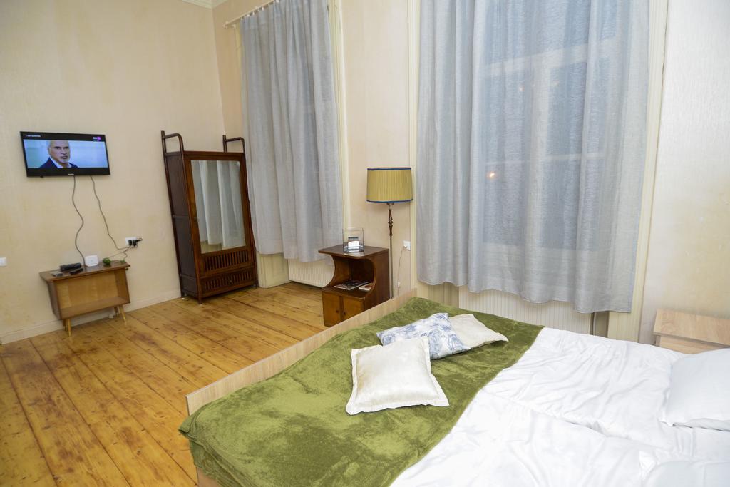 Solo Room Apartment Tbilisi Ngoại thất bức ảnh